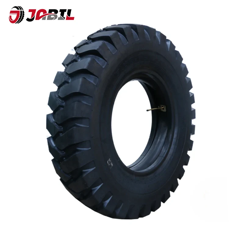 Как да поддържаме гумите на багери и каналокопатели?